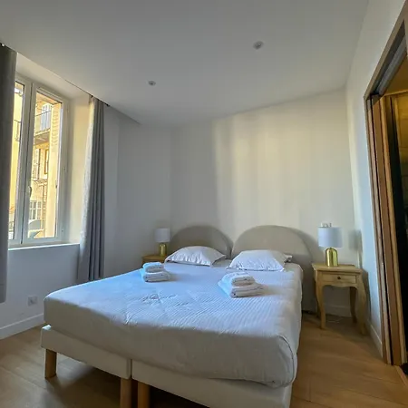 Apartment Centre